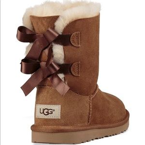Brand New Girls' Bailey Bow II Shearling Boots
